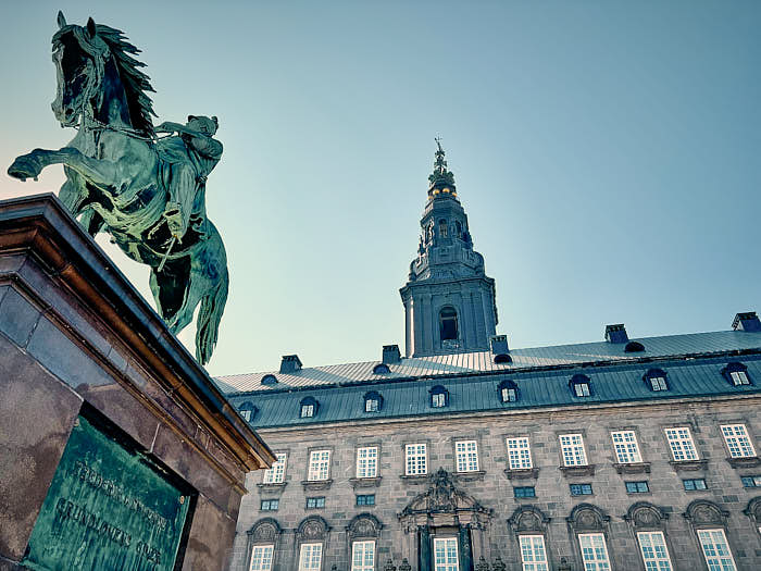 Frederik VII Statue vor Christiansborg Slot Kopenhagen